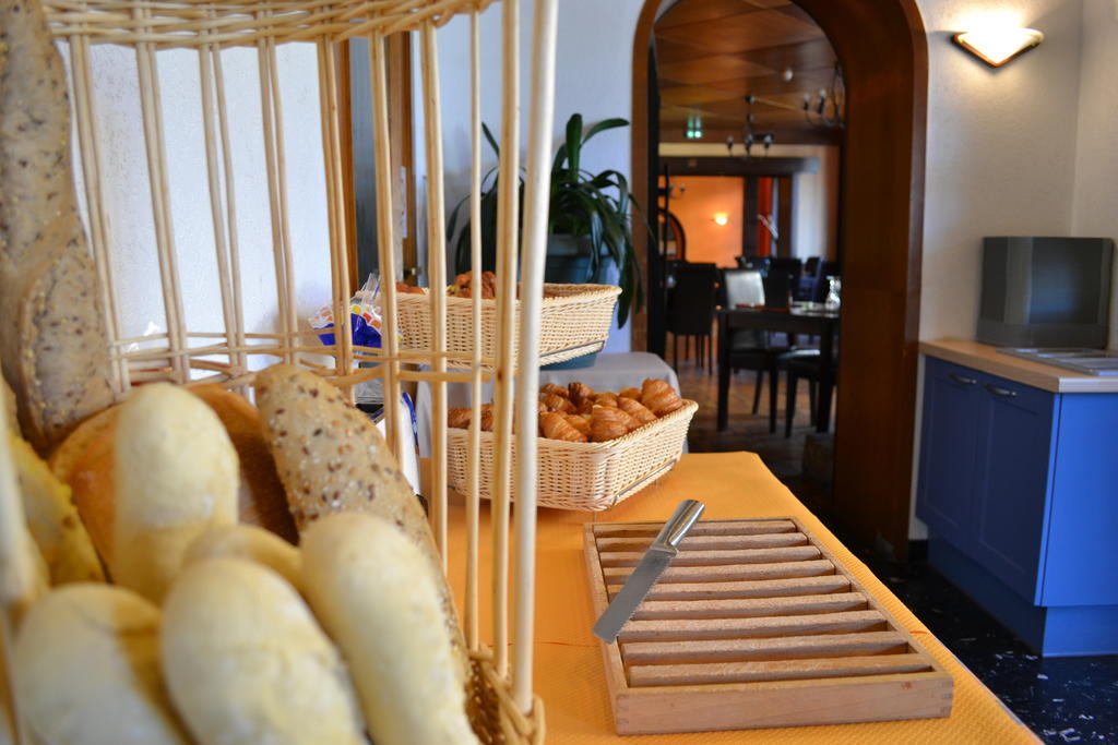 Hotel Restaurant Davat Brison-Saint-Innocent Eksteriør bilde