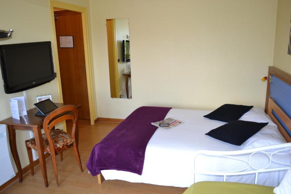 Hotel Restaurant Davat Brison-Saint-Innocent Rom bilde